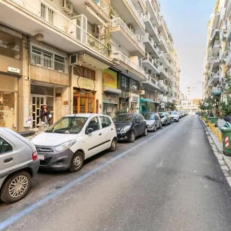 Liva Center Thessaloniki, Agias Sofias * Thessalonique