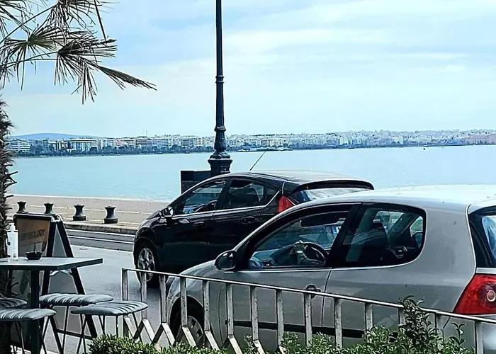 Liva Center Thessaloniki, Agias Sofias Apartament Saloniki