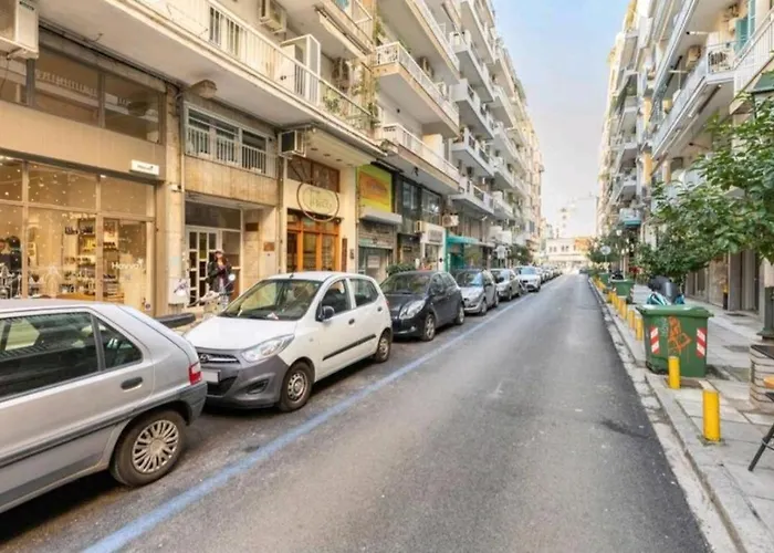 Liva Center Thessaloniki, Agias Sofias * Салоники